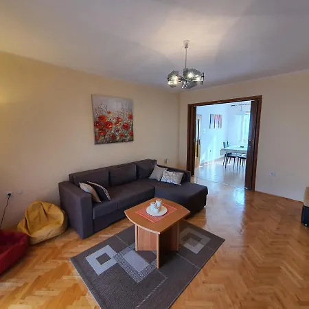 Apartament Luciana & Helena Pula