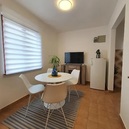 Luciana & Helena Apartament Pula